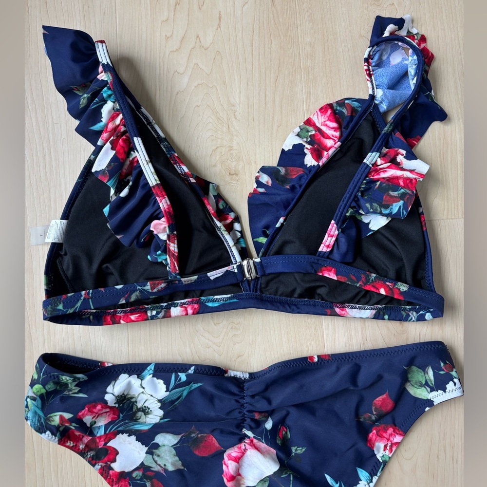 Cupshe Floral Ruffle Bikini Set - Picture 8 of 11